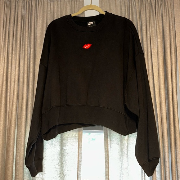 Nike Women’s Crewneck. - Picture 1 of 4